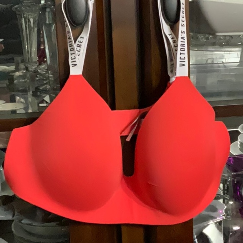 VS lightly lined wireless bra